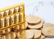 Emas Tetap Stabil, Perak Lebih Fluktuatif: Analisis Investasi Menuju 2026