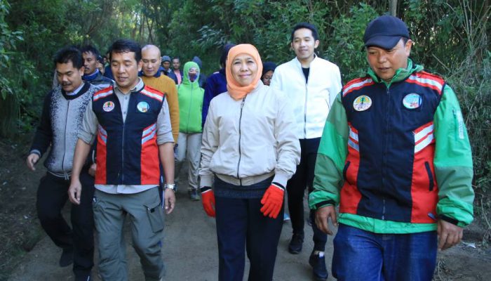 Gubernur Khofifah : Libur Nataru 2026, Pergerakan Wisatawan di Jatim Tembus 19,8 Juta