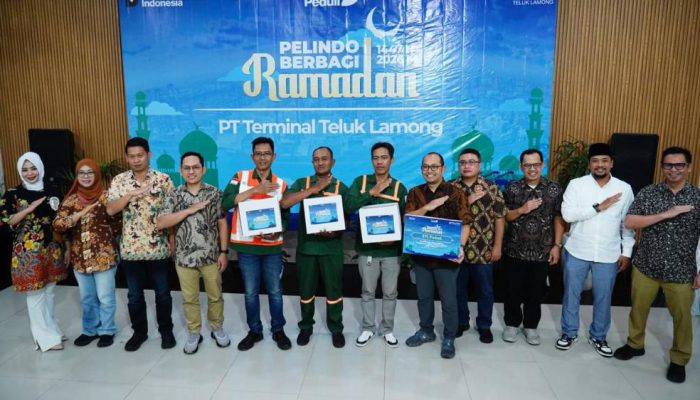 Terminal Teluk Lamong Salurkan 7.089 Paket Bantuan dalam Program Pelindo Berbagi Ramadhan 2026