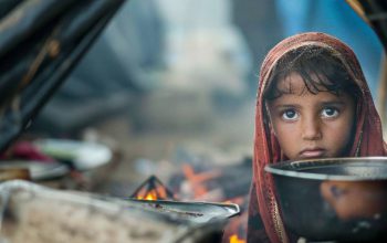 Efek Domino Perang Iran, Rupee India Ambruk dan Investor Kabur