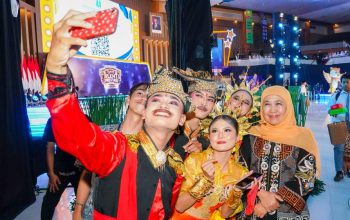 Gubernur Khofifah: Tak Boleh Ada Anak Jatim Putus Sekolah, Ajang Talenta Jadi Bukti Komitmen Nyata