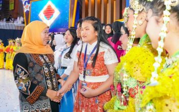 Khofifah Angkat Peran Seni sebagai Penguat Solidaritas dan Ekonomi Kreatif di Jatim