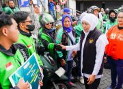 Gubernur Jatim Beri Kejutan di Hari Kartini, Ojol Perempuan Jadi Sorotan