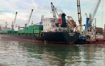 EAZI Jadi Solusi Kemacetan Kapal di Pelabuhan Tanjung Perak