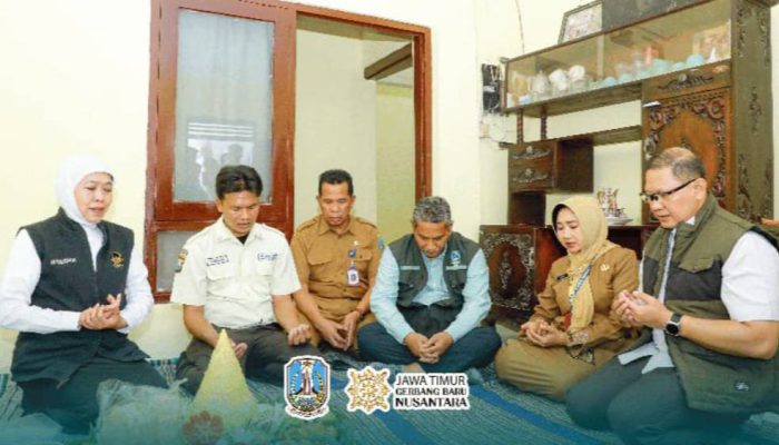 Gubernur Jawa Timur Tinjau Program Bedah Rumah di SMAN 2 Surabaya, Perkuat Kepedulian bagi Insan Pendidikan