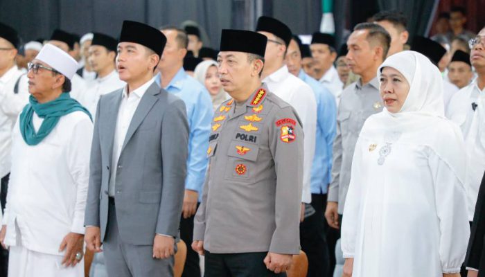 Gubernur Khofifah Hadiri Haul ke-55 KH Abdul Wahab Chasbullah, Tekankan Peran Pesantren untuk Kemajuan Bangsa