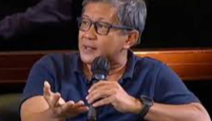 Rocky Gerung Soroti Kompleksitas Pembuktian dalam Kasus Nadiem Makarim
