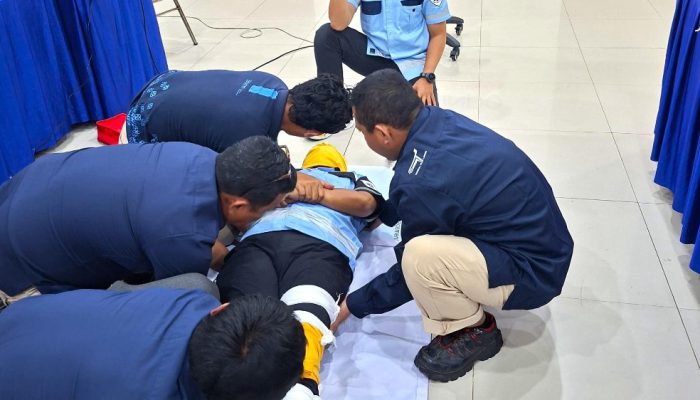 SELALU SIAGA, PT TERMINAL TELUK LAMONG CETAK TENAGA TERAMPIL DALAM PERTOLONGAN PERTAMA PADA KECELAKAAN