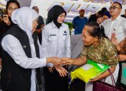 Gubernur Khofifah Gelar Pasar Murah di Kediri, Warga Serbu Sembako Murah Jelang Idul Adha
