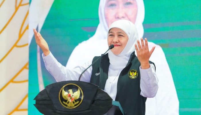 Perkuat Jaring Pengaman Sosial, Khofifah Salurkan Beragam Bantuan untuk Masyarakat Ngawi