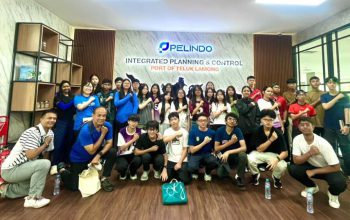 Queensway Secondary School Dalami Industri Maritim dan Logistik di Terminal Teluk Lamong