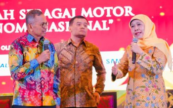 Gubernur Khofifah Raih Penghargaan Pendorong Pertumbuhan Ekonomi dan Penguat Ketahanan Pangan Nasional
