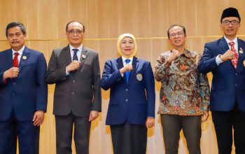 Gubernur Khofifah Lantik Pengurus IKA UNAIR FH, Perkuat Semangat Kolaborasi dan Pengabdian Alumni