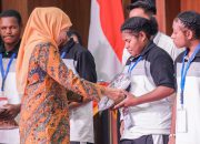 Gubernur Khofifah Sambut 152 Siswa ADEM Papua di Jatim, Tegaskan Pendidikan sebagai Jembatan Membangun SDM Unggul