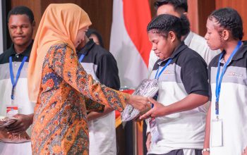Gubernur Khofifah Sambut 152 Siswa ADEM Papua di Jatim, Tegaskan Pendidikan sebagai Jembatan Membangun SDM Unggul