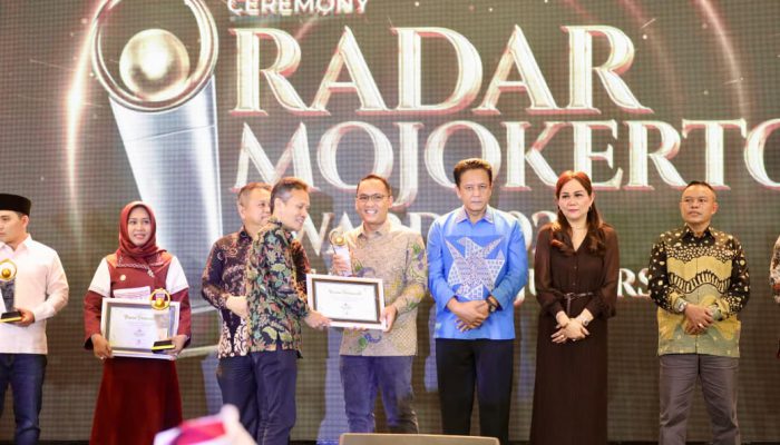 Biro Adpim Jatim Borong Apresiasi di Jawa Pos Radar Mojokerto Awards 2026, Kolaborasi Jadi Kunci