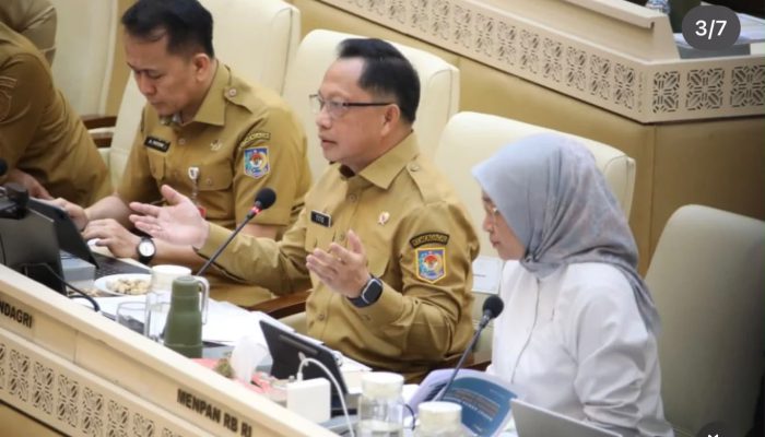 Mendagri: Belanja Harus Efisien, Pegawai Tetap Aman