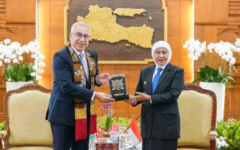 Jawa Timur dan Maroko Perkuat Hubungan Bilateral, Gubernur Khofifah Bahas Investasi, Pendidikan, dan Sister Province