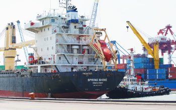 PT Terminal Teluk Lamong Tambah E-RTG di TPK Nilam, Perkuat Layanan Peti Kemas Ramah Lingkungan