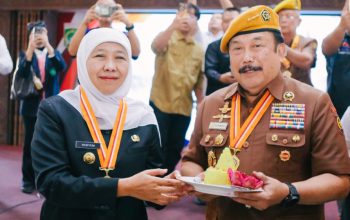 Gubernur Khofifah: Veteran adalah Living History, Teladan Keberanian dan Cinta Tanah Air**