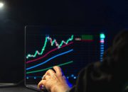 IHSG Anjlok 1,48%, Investor Asing Malah Borong Saham Rp1,37 Triliun