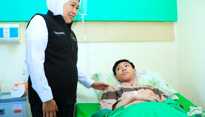 Khofifah Soroti Distribusi MBG Sidoarjo, Makanan Terlambat Diantar Diduga Jadi Pemicu Masalah