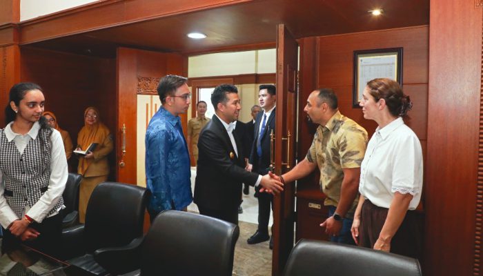 Emil Dardak Dorong Kolaborasi Kampus dan Industri Cetak SDM Muda Jatim Berdaya Saing