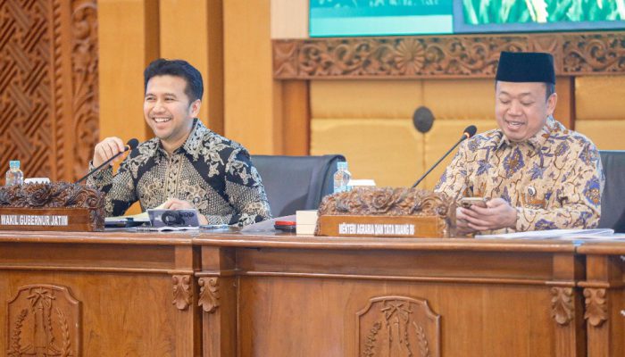 Baru 13 Daerah Tetapkan SK LP2B, Emil Dardak Minta 24 Kabupaten/Kota Segera Tuntaskan
